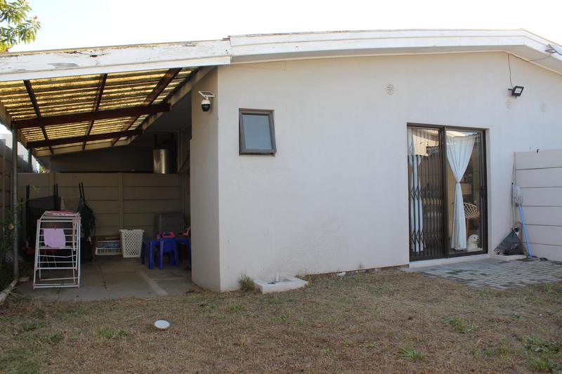 2 Bedroom Property for Sale in Churchill Estate Western Cape